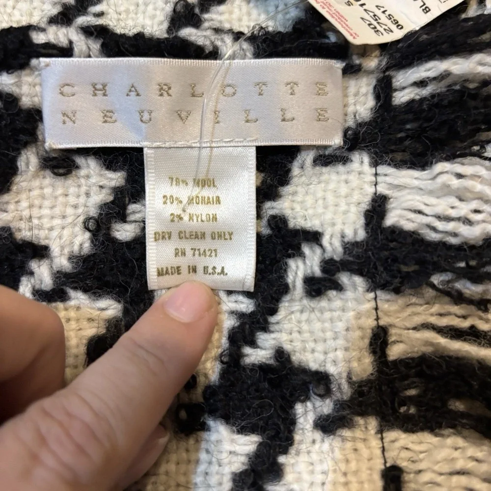 Vintage Charlotte Neuville Houndstooth Wool Mohair Scarf Wrap Shawl Fringe NWT‎